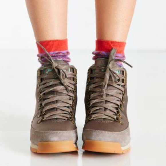 north face back to berkeley trainers